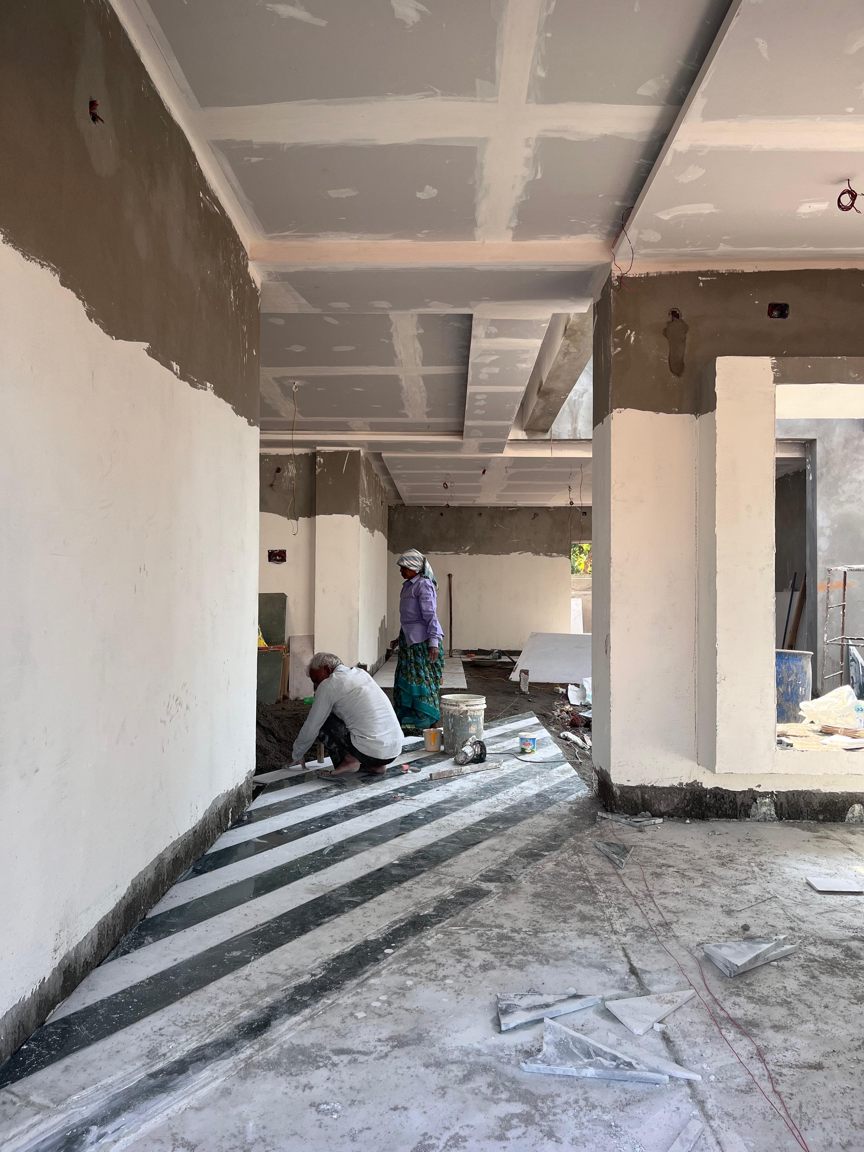 Courtyard House image